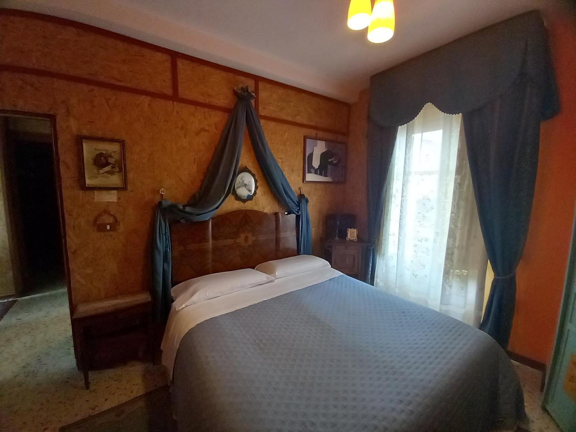 Sicilia In Miniatura "L'Atelier Dell'Etna" Bed and Breakfast Zafferana Etnea Kamer foto